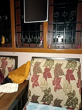 Isha Sax online show from 10-15-25, 07:44