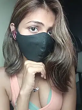 Snapshot of Isha_Sax chatting on 12-17-25, 07:13 Isha Sax online show from 12-17-25, 07:13