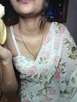 Snapshot of Isha_Sax chatting on 11-07-25, 06:45 Isha Sax online show from 11-07-25, 06:45