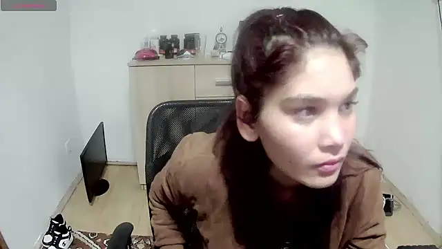 MalloryMyers online show from 09-28-25, 05:53