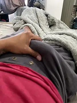 USUARIO-23 online show from 03-02-26, 07:21