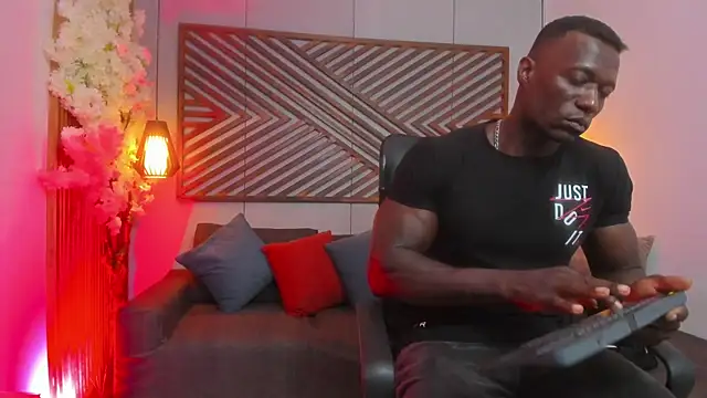 MarcusBlack  online show from 09-25-25, 11:49