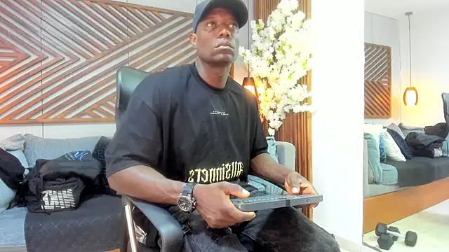MarcusBlack  online show from 10-11-25, 11:55