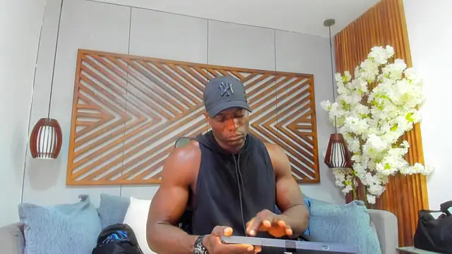 MarcusBlack  online show from 10-27-25, 11:33