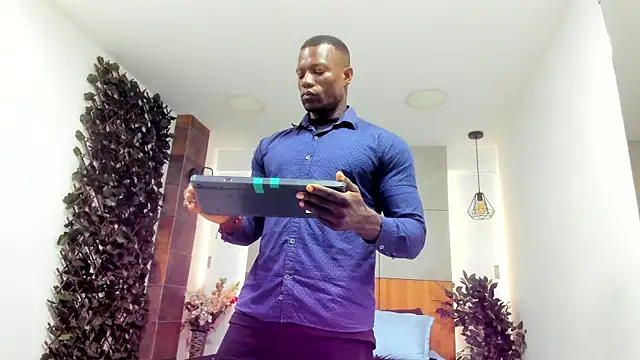 MarcusBlack  online show from 04-13-26, 12:31