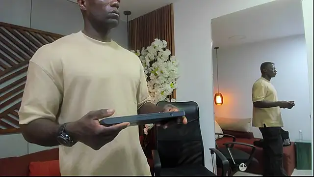 MarcusBlack  online show from 10-06-25, 11:33