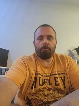 Snapshot of Thumper_ss chatting on 07-04-26, 12:39 Thumper ss online show from 07-04-26, 12:39