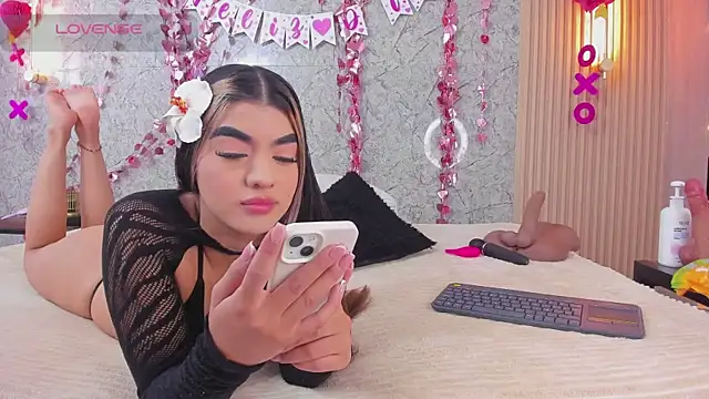 Antonella west online show from 02-11-26, 09:03