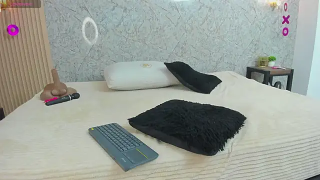 Antonella west online show from 03-09-26, 09:51