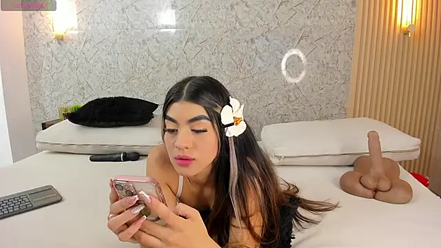 Antonella west online show from 10-16-25, 07:44