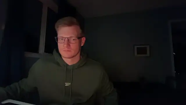 Snapshot of lustylyndon chatting on 05-10-26, 06:17 lustylyndon online show from 05-10-26, 06:17