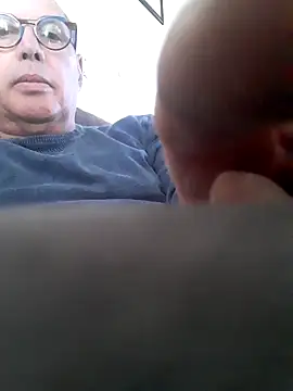 Vince072 online show from 10-07-25, 07:42