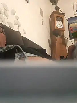 Vince072 online show from 10-01-25, 03:44