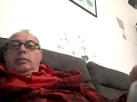 Vince072 online show from 09-24-25, 04:52