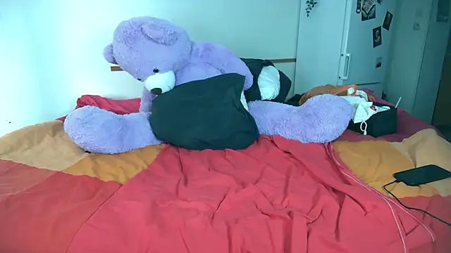 Violett3333 online show from 04-04-26, 04:46