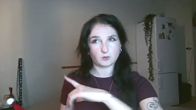 Violett3333 online show from 12-19-25, 04:42