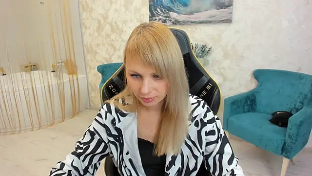 LindaSandy 1 online show from 09-24-25, 06:09