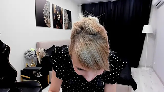 LindaSandy 1 online show from 10-22-25, 09:09