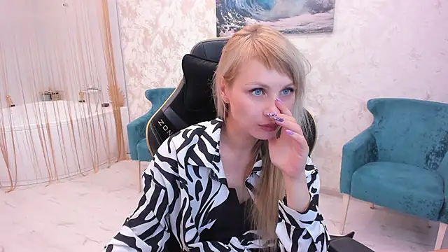 LindaSandy 1 online show from 09-15-25, 07:53