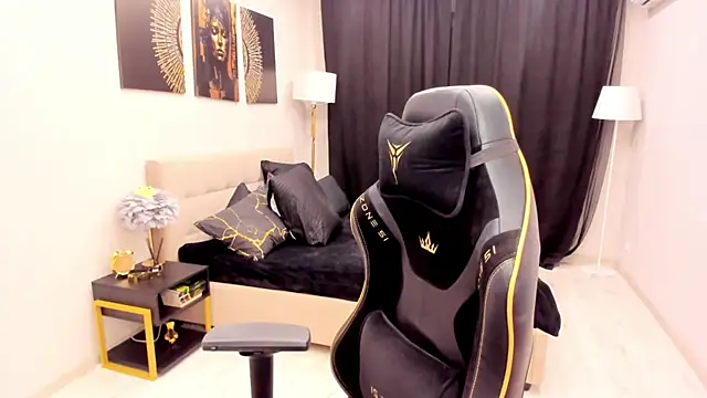 LindaSandy 1 online show from 01-18-26, 07:45