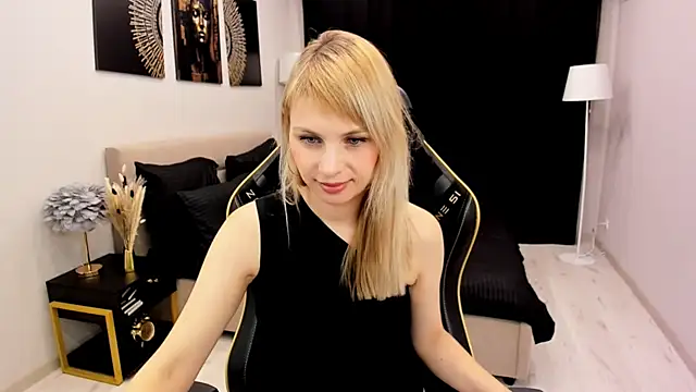 LindaSandy 1 online show from 11-12-25, 10:41