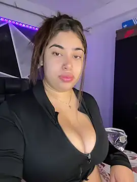 Snapshot of jazminslut chatting on 06-07-26, 01:22 jazminslut online show from 06-07-26, 01:22