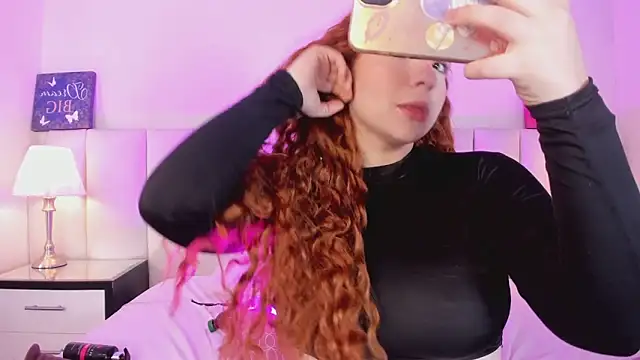 lizy portman online show from 11-24-25, 08:31