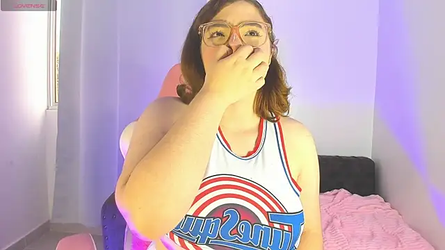 lizy portman online show from 04-15-26, 10:32