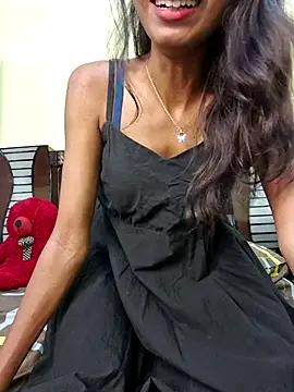 Snapshot of Riya_R24 chatting on 04-19-26, 06:10 Riya R24 online show from 04-19-26, 06:10