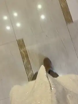 xiaoyuan01 online show from 02-08-26, 08:23