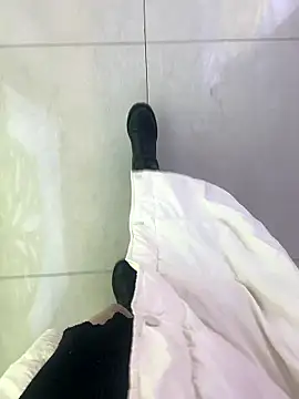 xiaoyuan01 online show from 03-18-26, 02:15