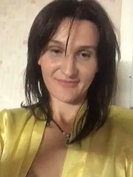 Snapshot of NikaSwan2831 chatting on 09-10-25, 10:42 NikaSwan2831 online show from 09-10-25, 10:42