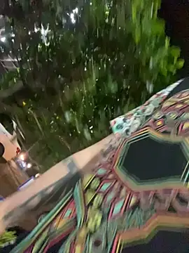 Snapshot of uto857 chatting on 11-08-25, 03:54 uto857 online show from 11-08-25, 03:54