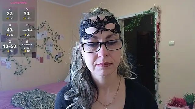 Snapshot of Ronda_Roni chatting on 01-15-26, 05:55 Ronda Roni online show from 01-15-26, 05:55