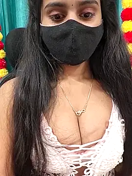 Aanya hotty online show from 11-07-25, 04:44