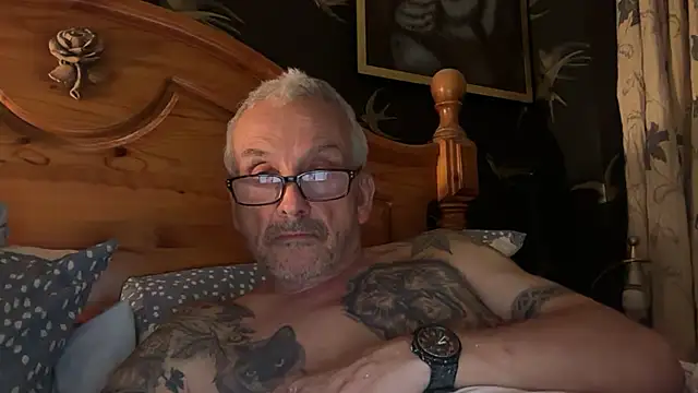 poggles online show from 10-03-25, 07:37