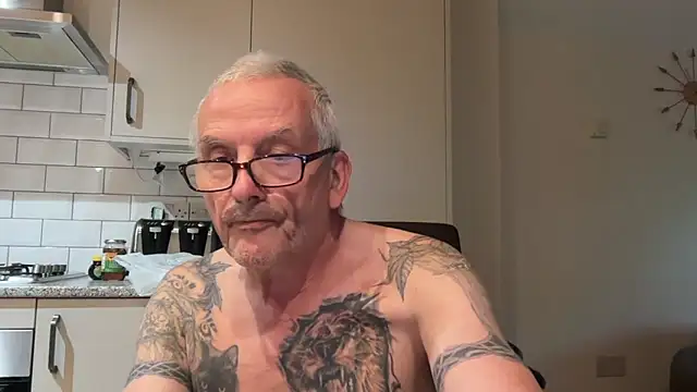 poggles online show from 09-19-25, 07:56