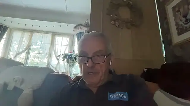 Snapshot of poggles chatting on 04-02-26, 06:25 poggles online show from 04-02-26, 06:25