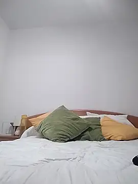 agustinalatina online show from 10-13-25, 07:48