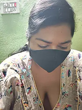 Liyaa 24 online show from 02-09-26, 04:38