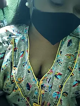 Liyaa 24 online show from 02-13-26, 04:40