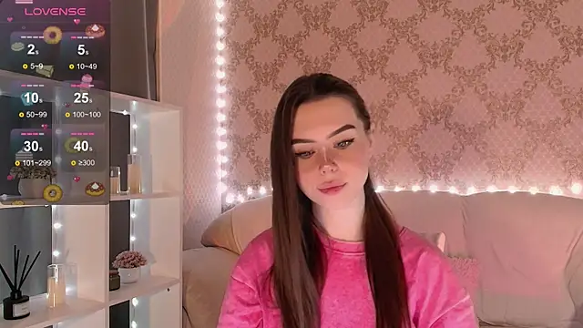 HolyMiax online show from 11-26-25, 03:39