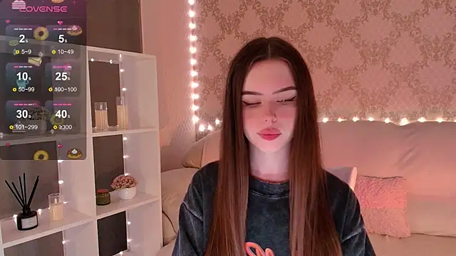 Snapshot of HolyMiax chatting on 07-16-26, 03:25 HolyMiax online show from 07-16-26, 03:25