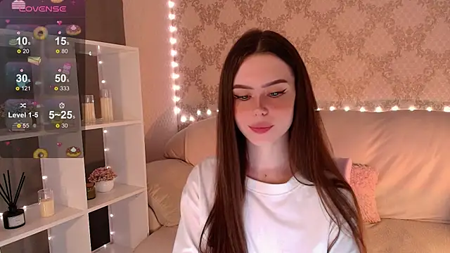 Snapshot of HolyMiax chatting on 06-25-26, 05:12 HolyMiax online show from 06-25-26, 05:12
