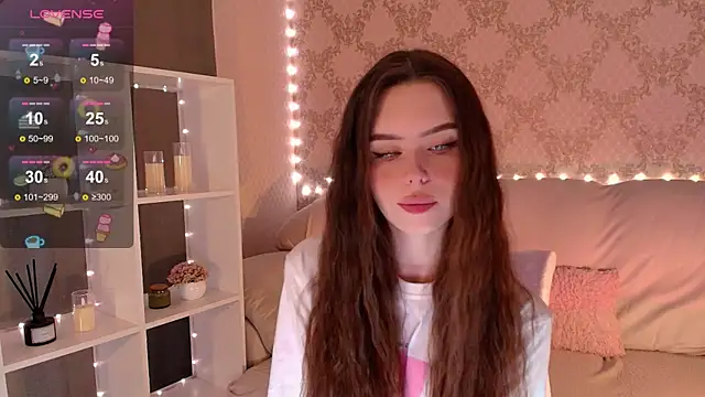 Snapshot of HolyMiax chatting on 07-13-26, 03:28 HolyMiax online show from 07-13-26, 03:28