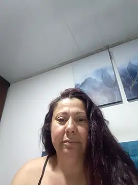 EmmaJhomson online show from 06-19-26, 11:09