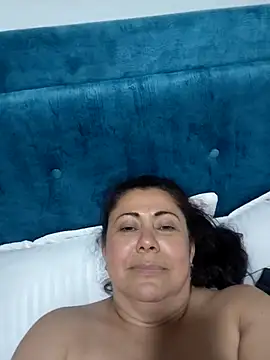 EmmaJhomson online show from 06-17-26, 01:05