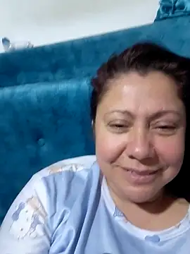 Snapshot of EmmaJhomson chatting on 06-07-26, 10:42 EmmaJhomson online show from 06-07-26, 10:42