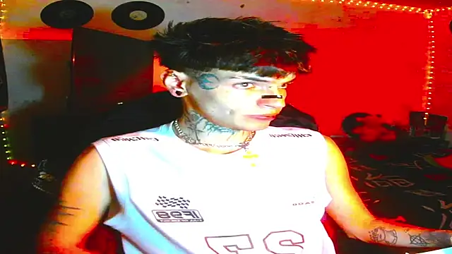 Snapshot of prince_x_dark chatting on 04-15-26, 07:47 prince x dark online show from 04-15-26, 07:47