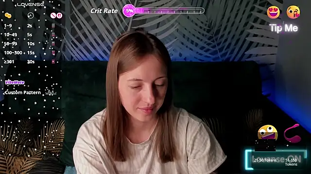 Snapshot of ChristyCrayme chatting on 05-14-26, 09:56 ChristyCrayme online show from 05-14-26, 09:56